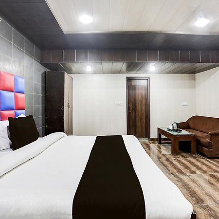 Super Townhouse Haibowal Chowk Ludhiana Eksteriør billede